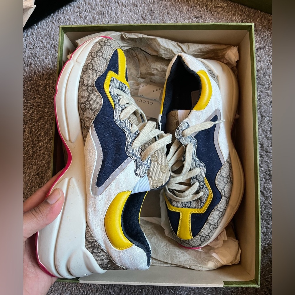 listing-status-banner